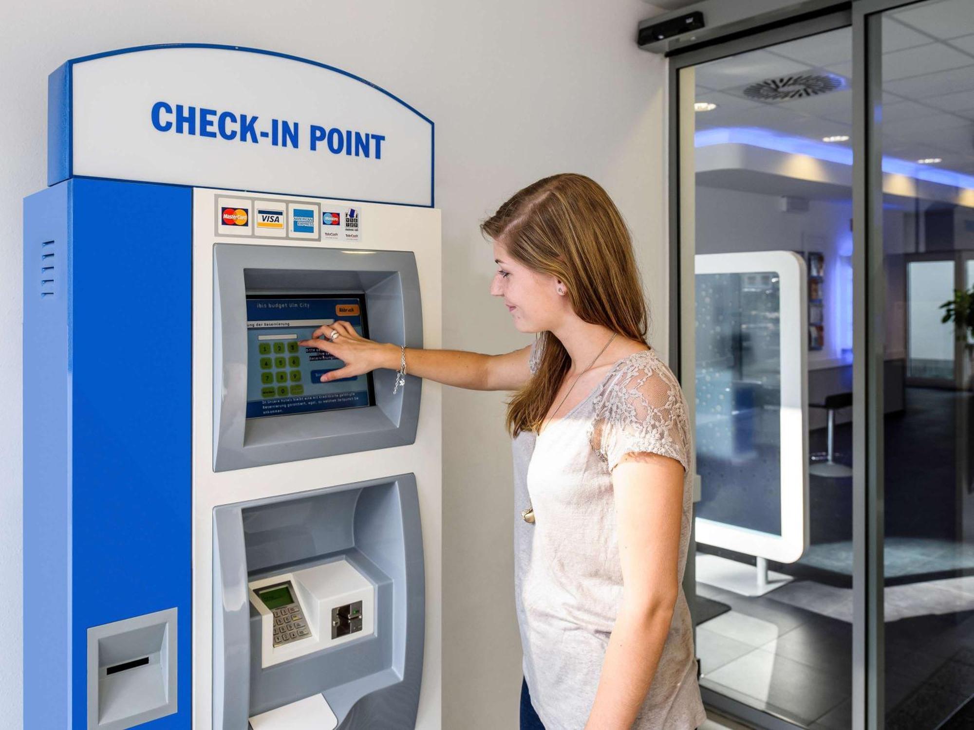 Ibis Budget Givet Εξωτερικό φωτογραφία