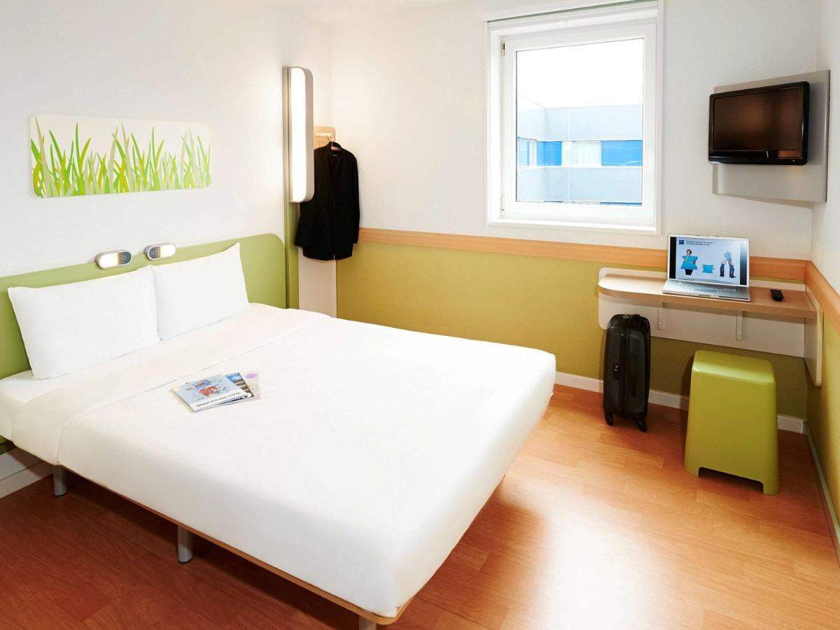 Ibis Budget Givet Εξωτερικό φωτογραφία